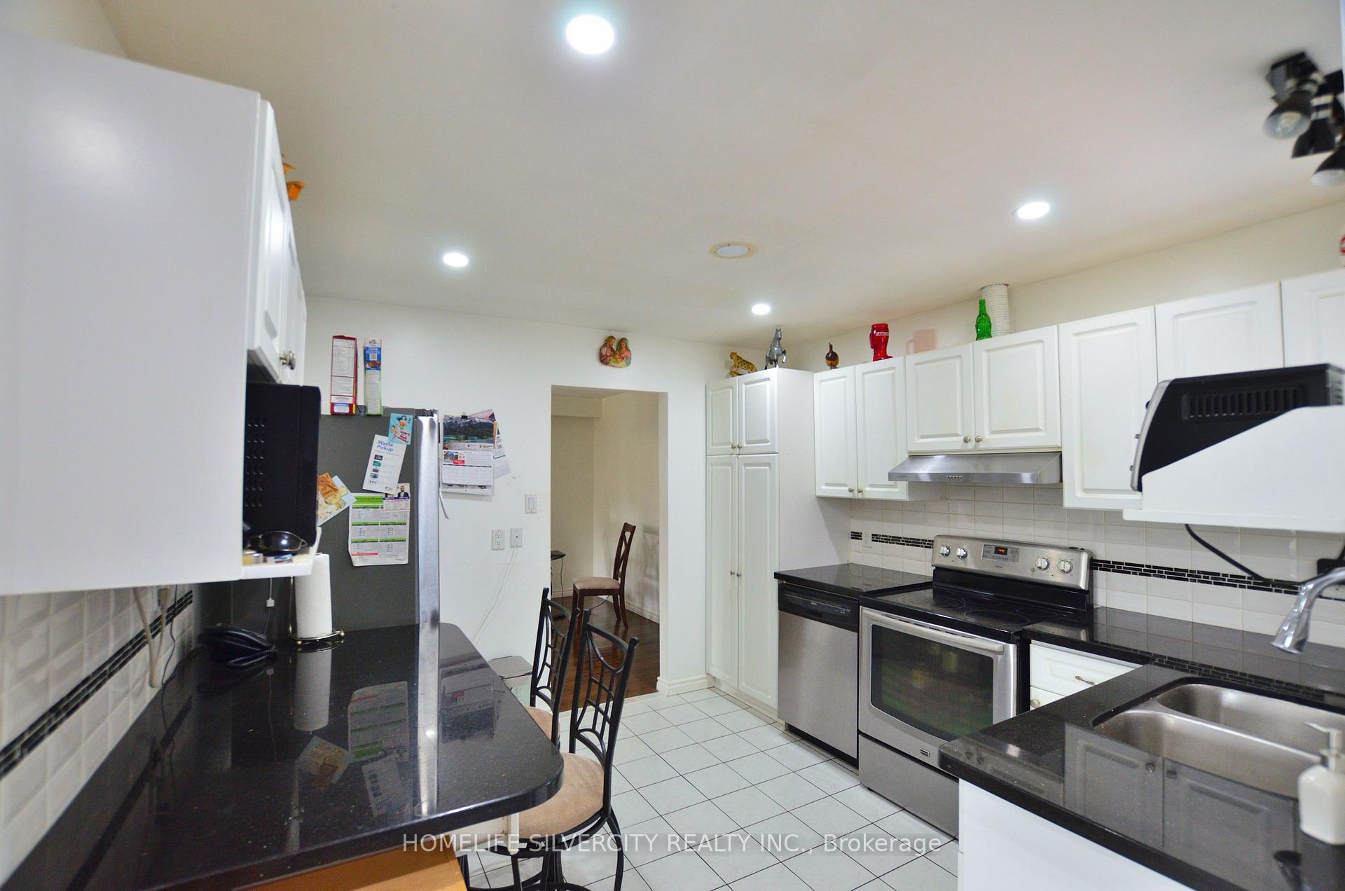 Photo 14 of 35 Geneva Crescent, Brampton, Northgate — HOMEH
