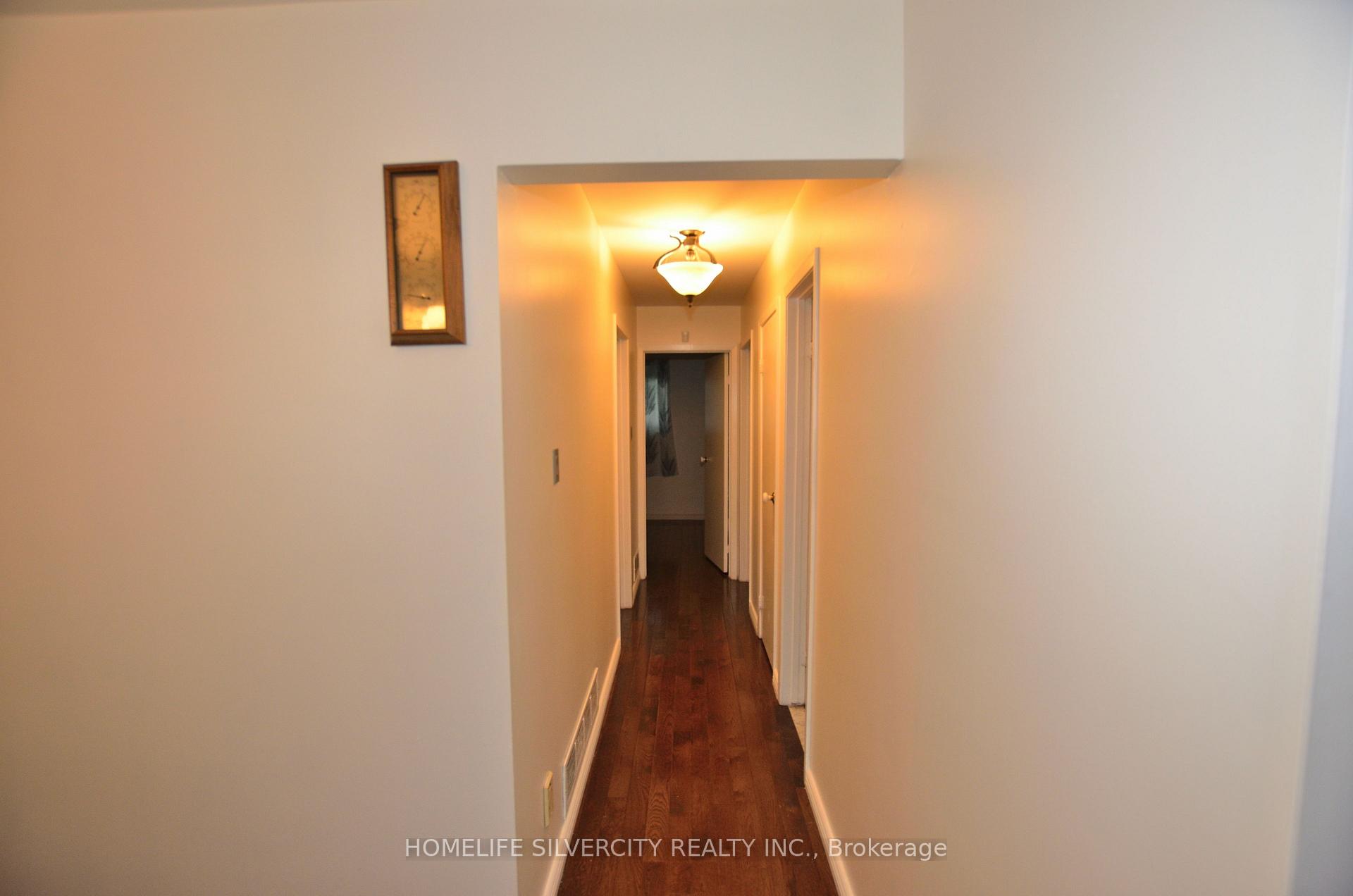 Photo 19 of 35 Geneva Crescent, Brampton, Northgate — HOMEH