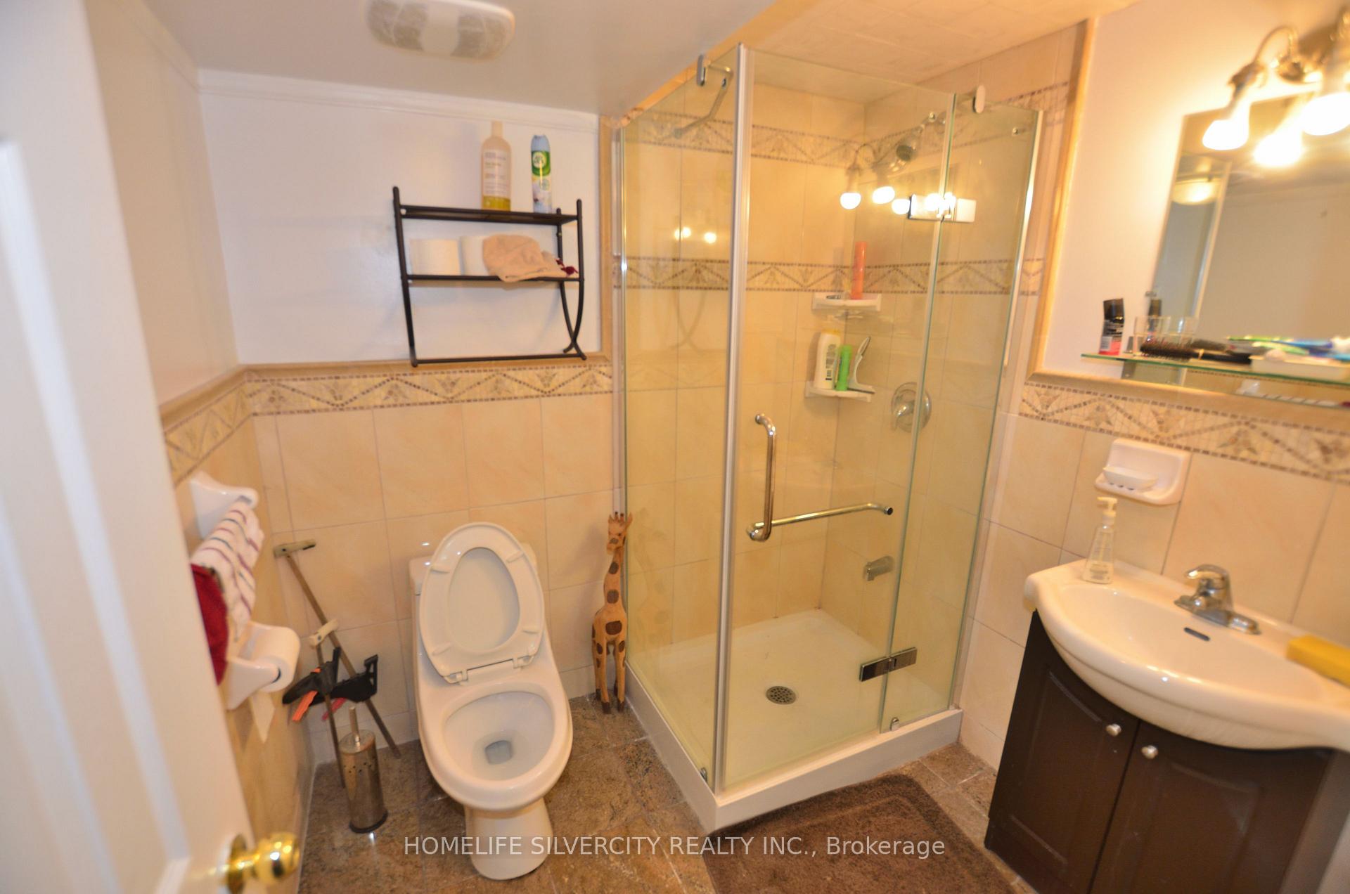 Photo 35 of 35 Geneva Crescent, Brampton, Northgate — HOMEH