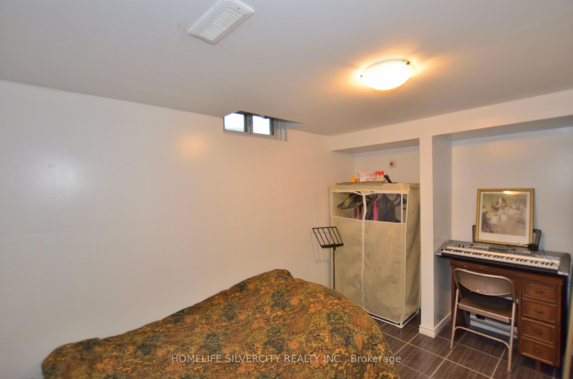 Photo 43 of 35 Geneva Crescent, Brampton, Northgate — HOMEH