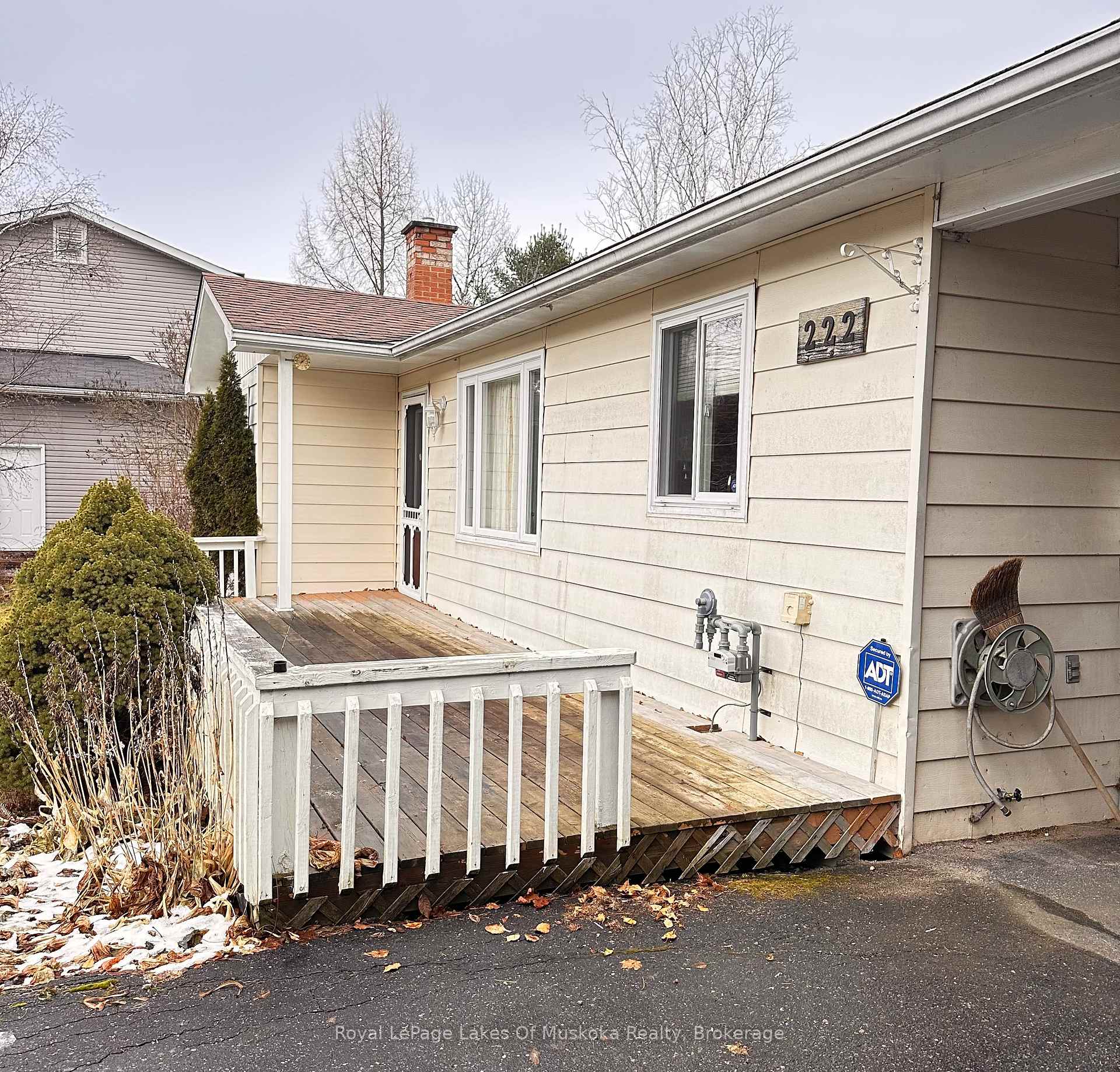 Photo 4 of 222 Queen Street, Burk's Falls — HOMEH