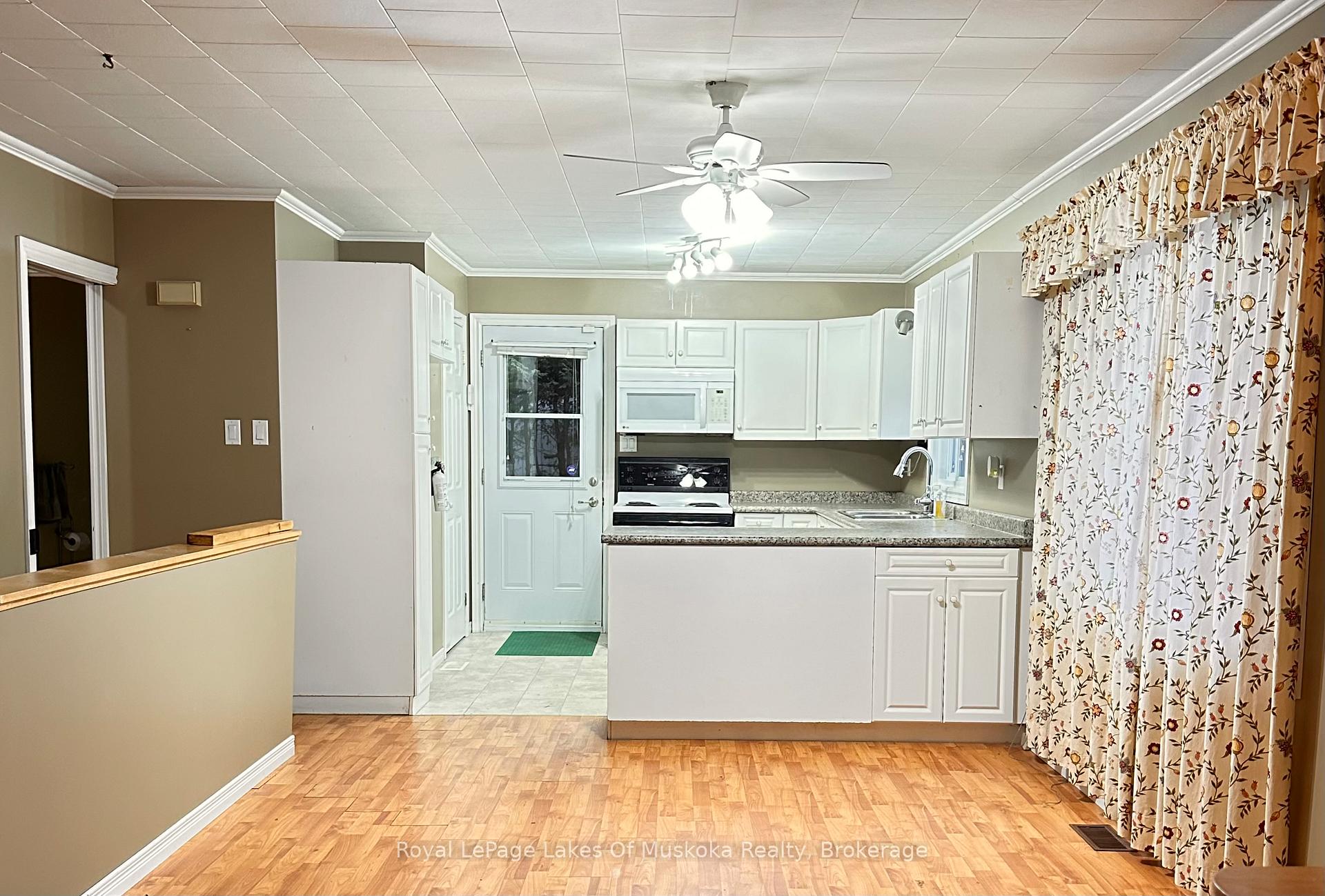 Photo 9 of 222 Queen Street, Burk's Falls — HOMEH