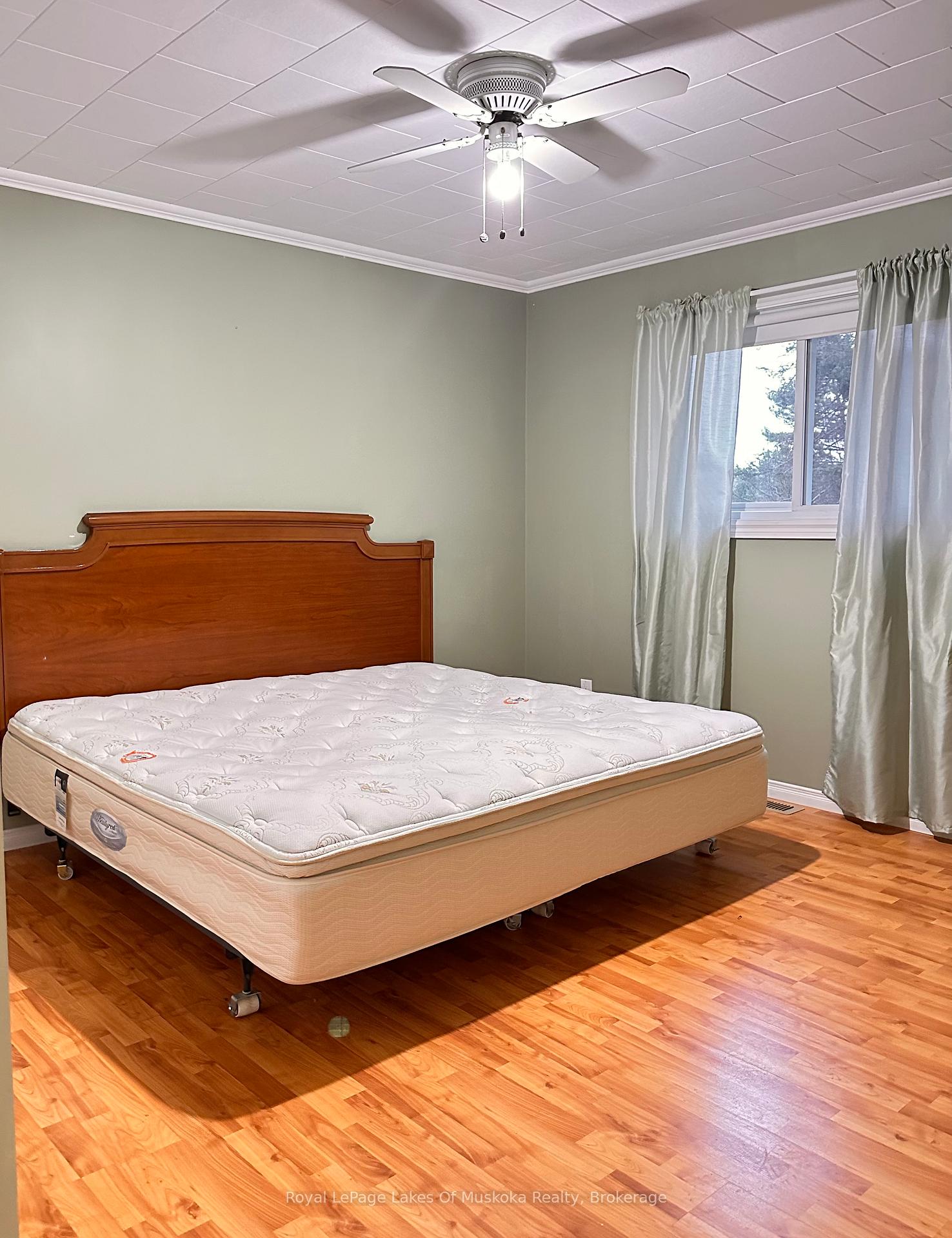 Photo 13 of 222 Queen Street, Burk's Falls — HOMEH