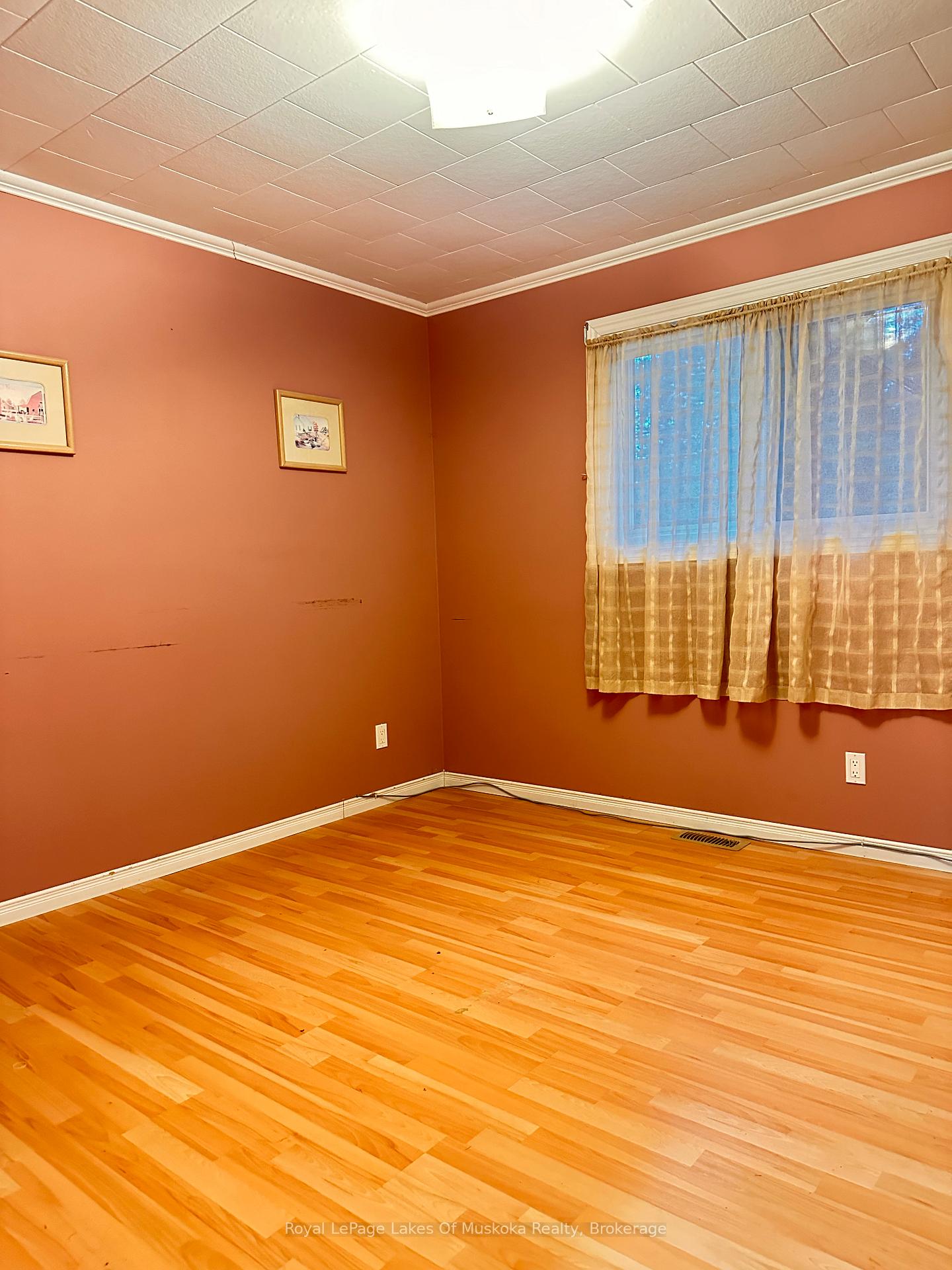 Photo 15 of 222 Queen Street, Burk's Falls — HOMEH