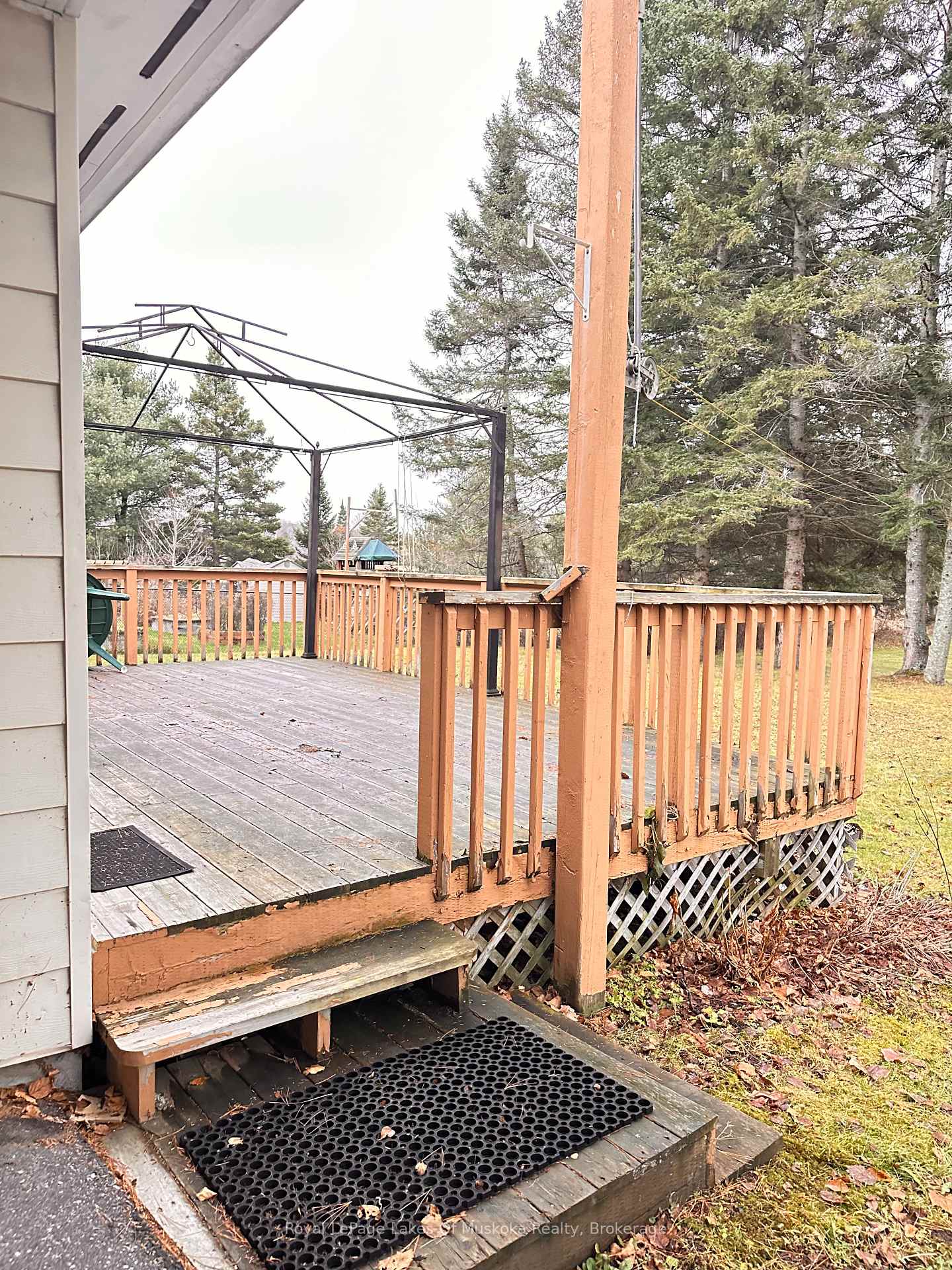 Photo 32 of 222 Queen Street, Burk's Falls — HOMEH