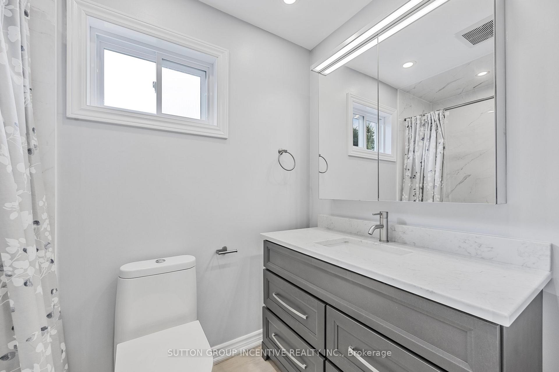 Photo 20 of 21 Leslie Avenue, Barrie, Holly — HOMEH