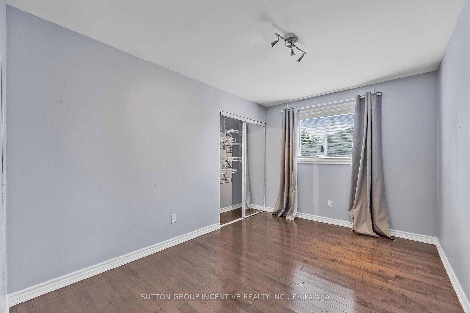 Photo 23 of 21 Leslie Avenue, Barrie, Holly — HOMEH