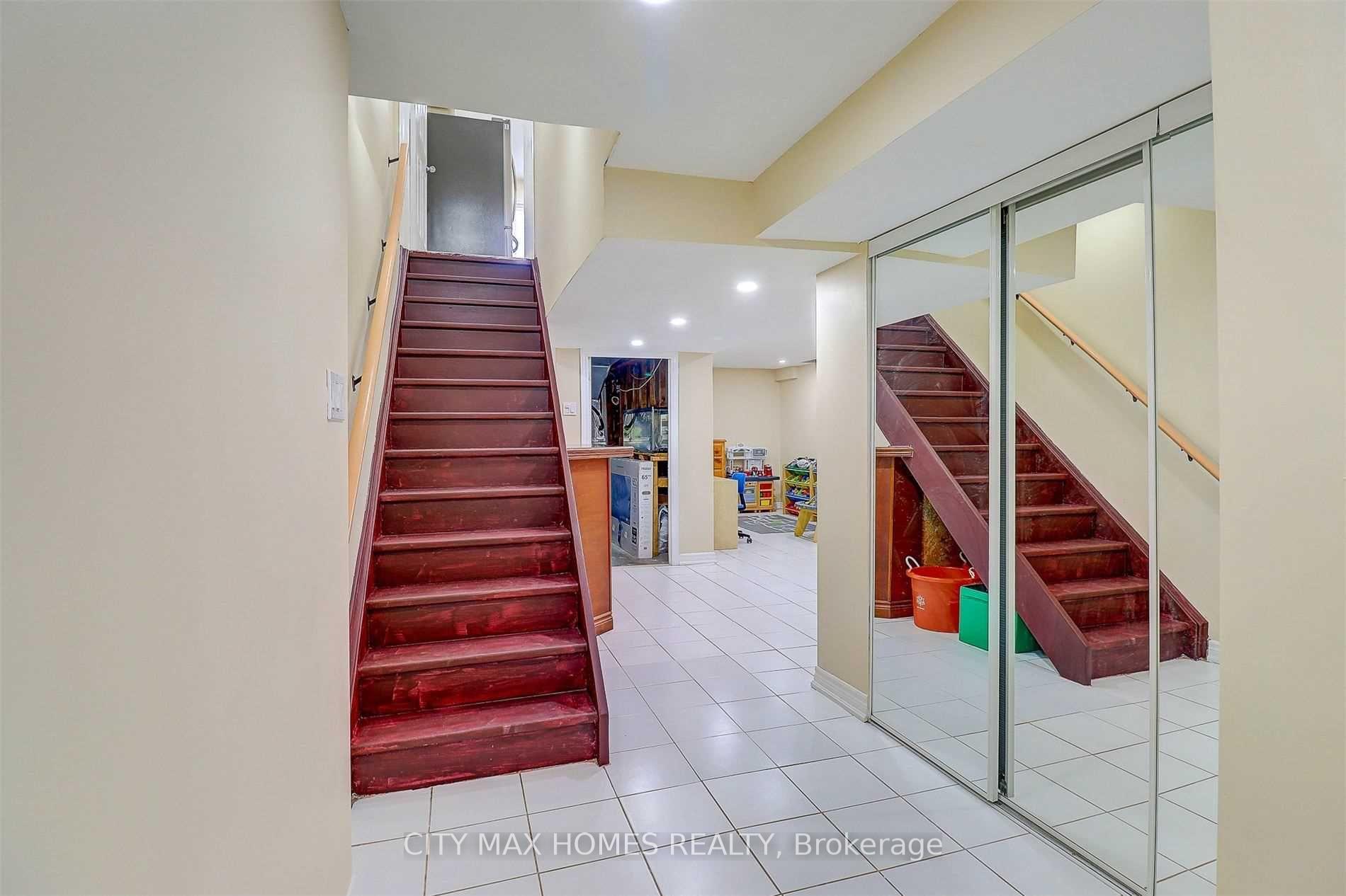 Photo 20 of 4 Cranberry Crescent, Brampton, Fletcher's Creek South — HOMEH