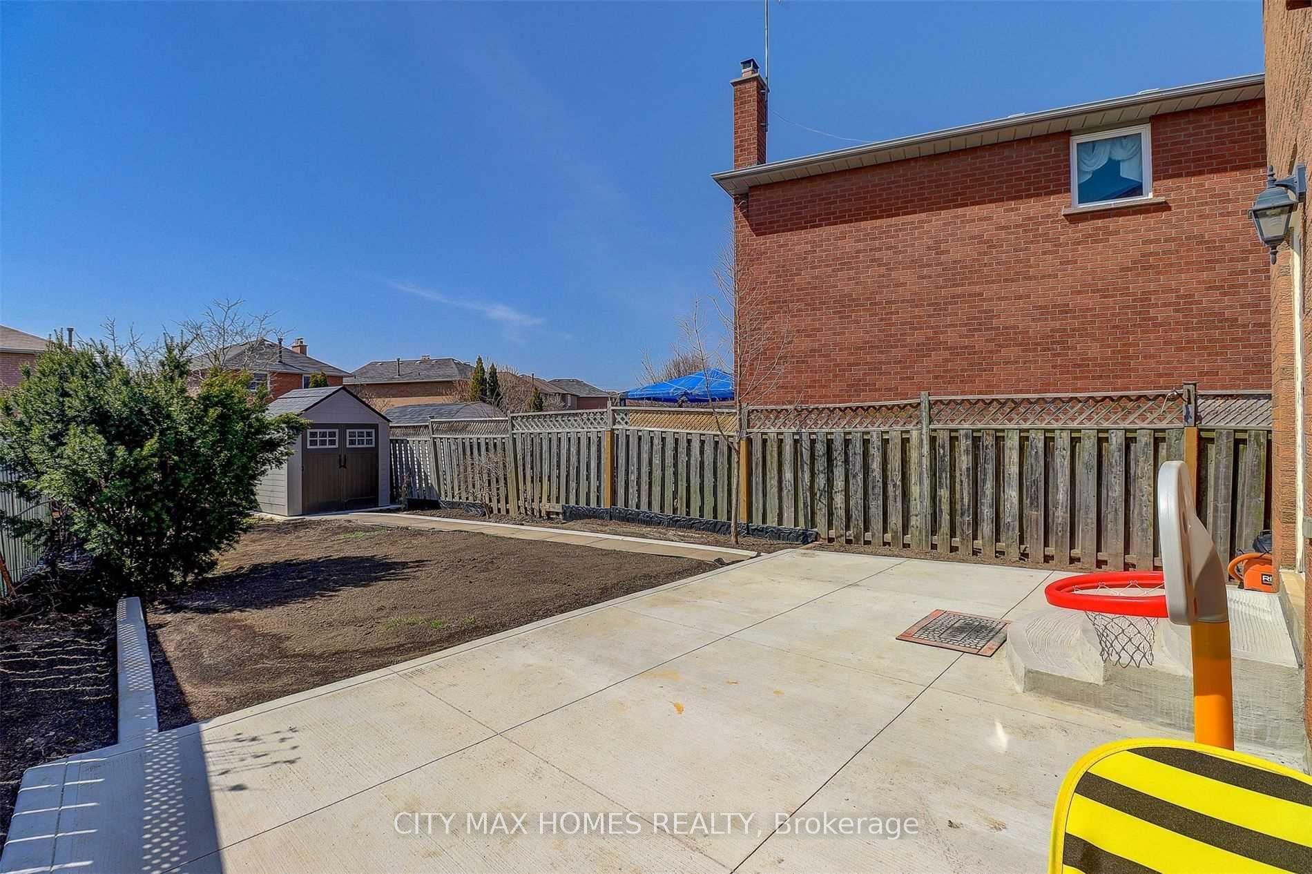 Photo 26 of 4 Cranberry Crescent, Brampton, Fletcher's Creek South — HOMEH