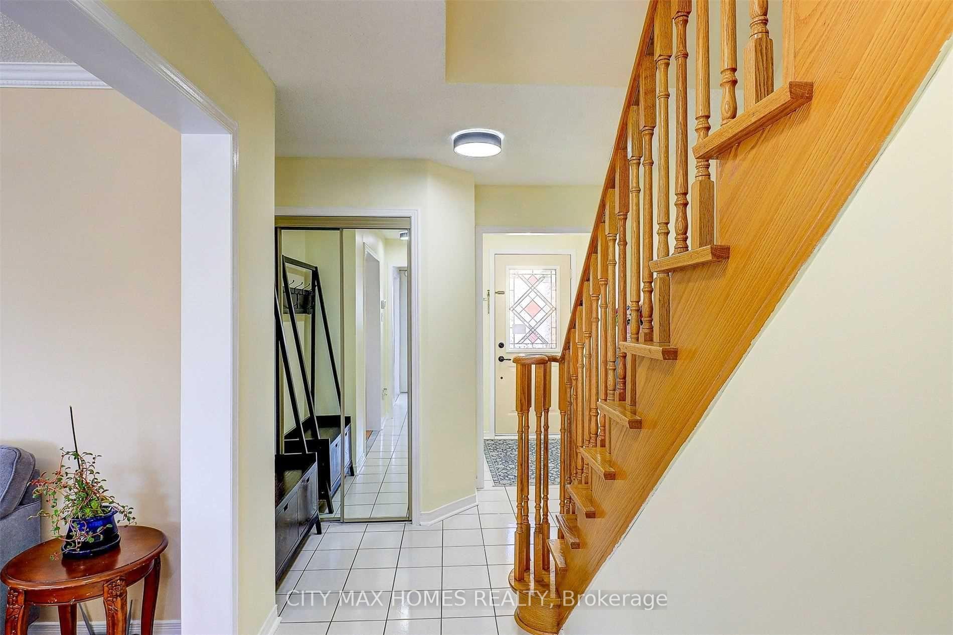 Photo 28 of 4 Cranberry Crescent, Brampton, Fletcher's Creek South — HOMEH