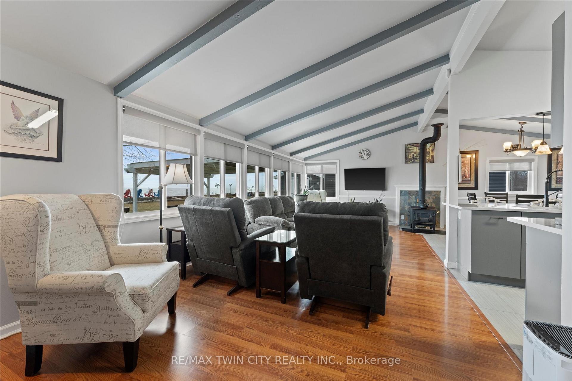 Photo 21 of 244 Cotterie Park, Leamington — HOMEH