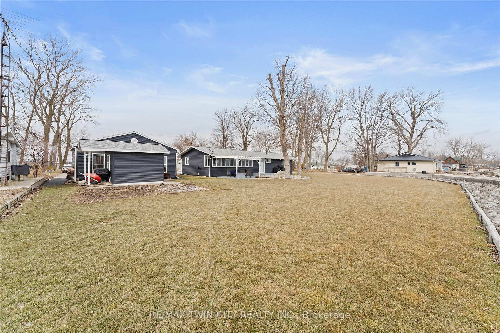 Photo 36 of 244 Cotterie Park, Leamington — HOMEH