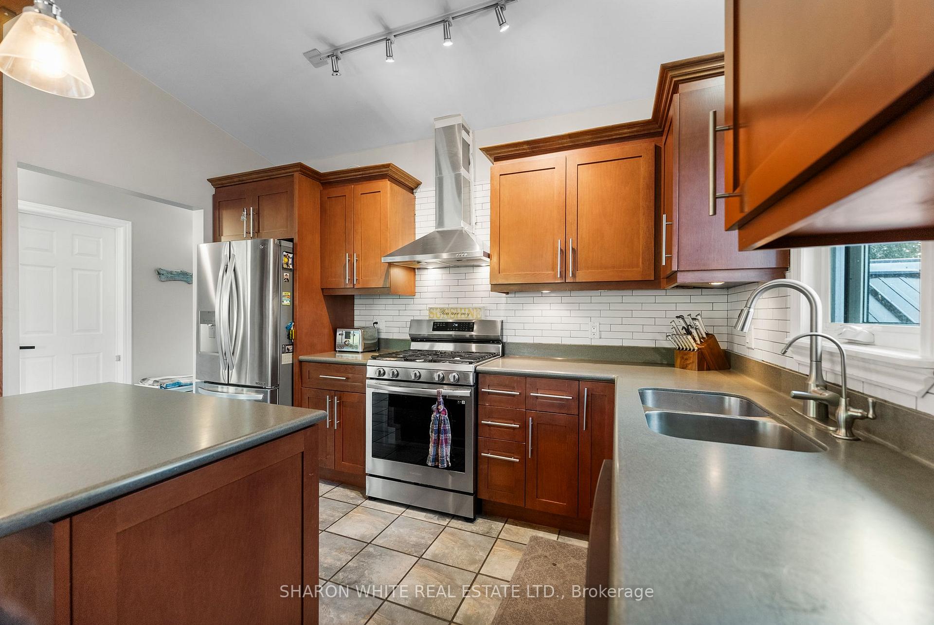 Photo 34 of 44A Aryhart Lake Road, Faraday — HOMEH