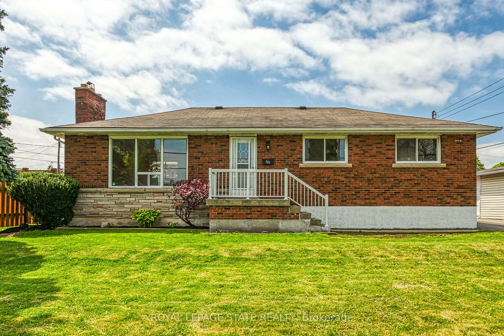 Front of 131 Sanatorium Road