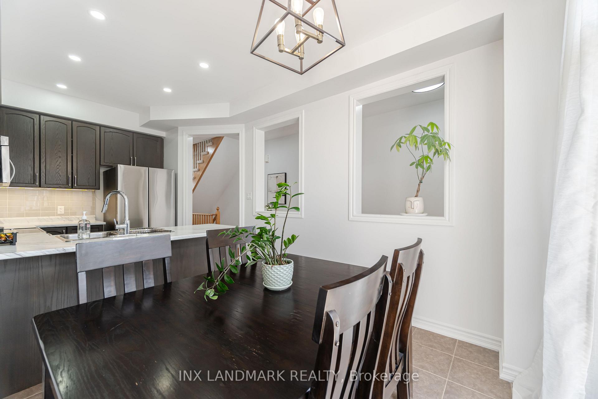Photo 14 of 72 Magdalene Crescent, Brampton, Heart Lake — HOMEH