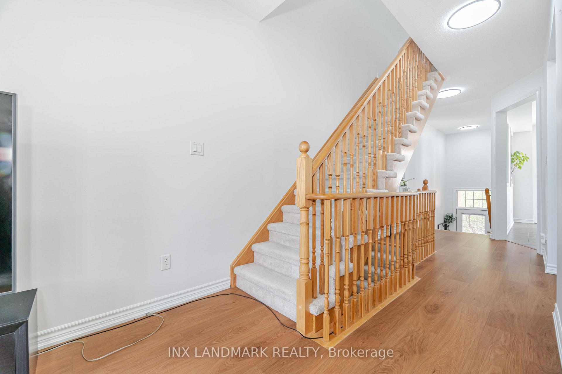 Photo 24 of 72 Magdalene Crescent, Brampton, Heart Lake — HOMEH