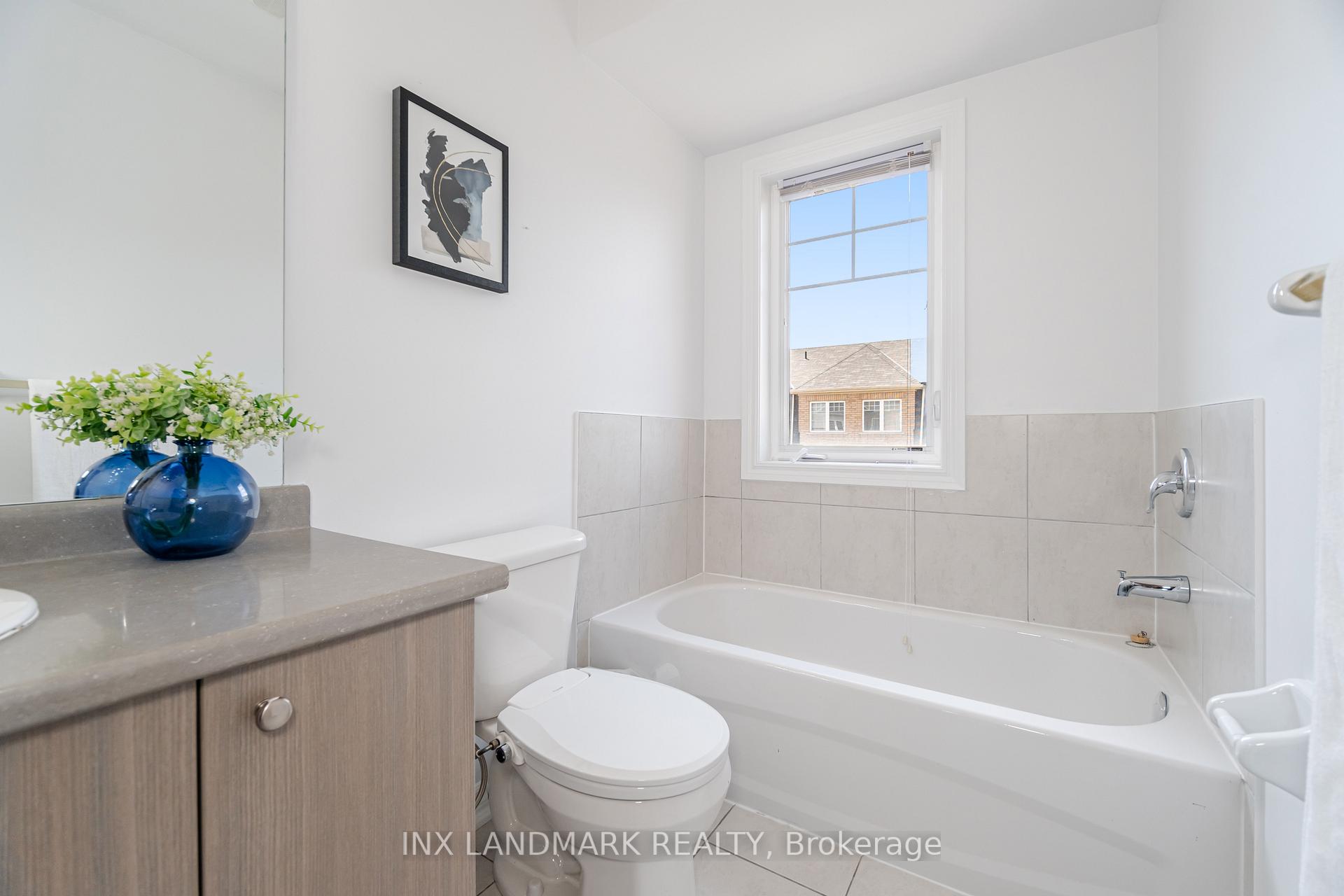 Photo 28 of 72 Magdalene Crescent, Brampton, Heart Lake — HOMEH