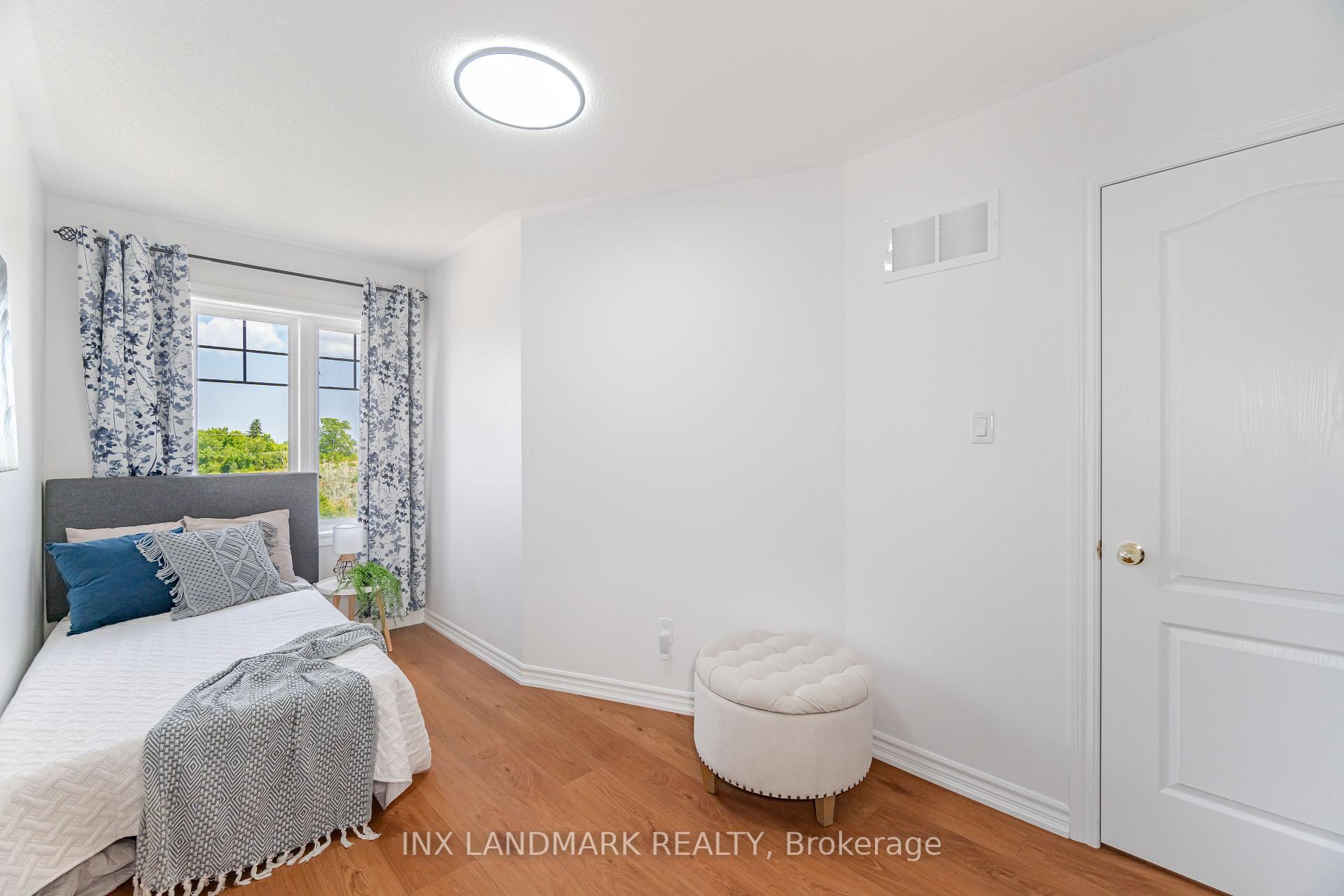 Photo 32 of 72 Magdalene Crescent, Brampton, Heart Lake — HOMEH