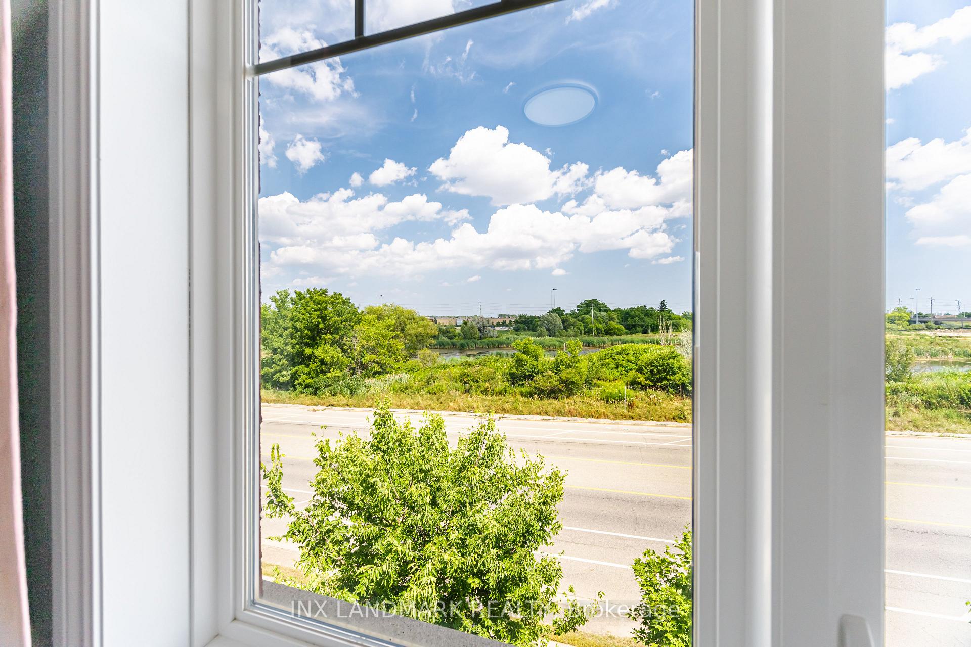 Photo 36 of 72 Magdalene Crescent, Brampton, Heart Lake — HOMEH