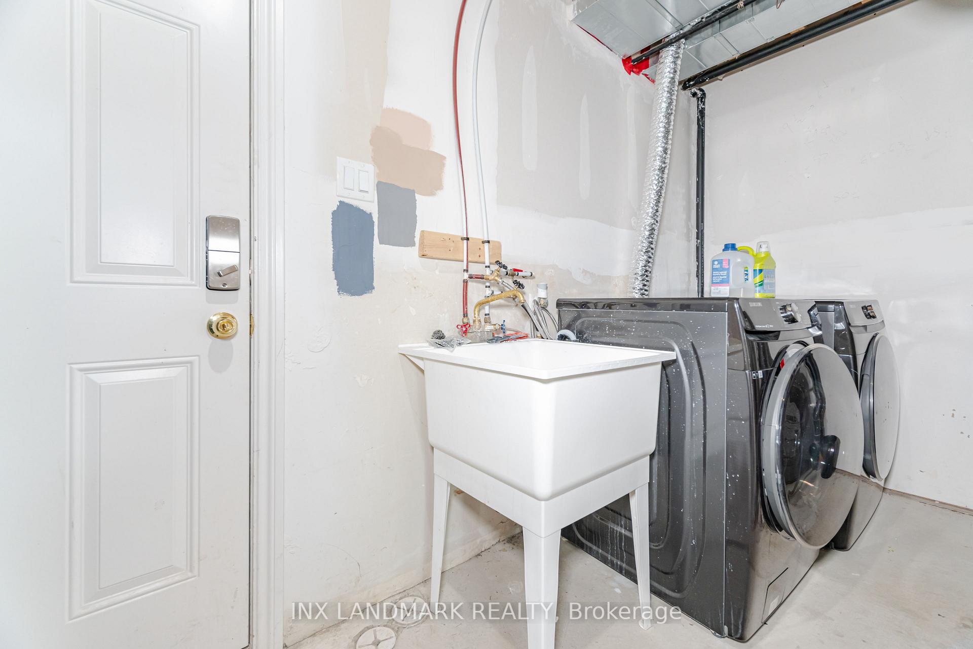 Photo 45 of 72 Magdalene Crescent, Brampton, Heart Lake — HOMEH