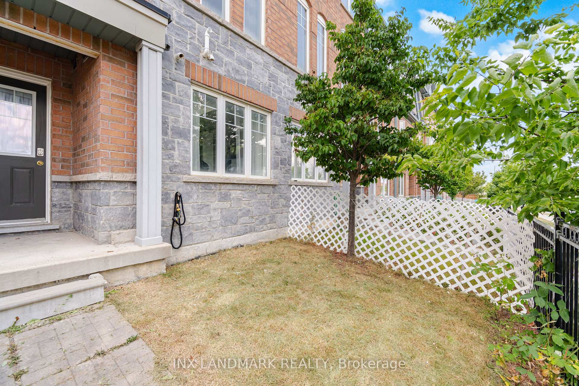 Photo 47 of 72 Magdalene Crescent, Brampton, Heart Lake — HOMEH
