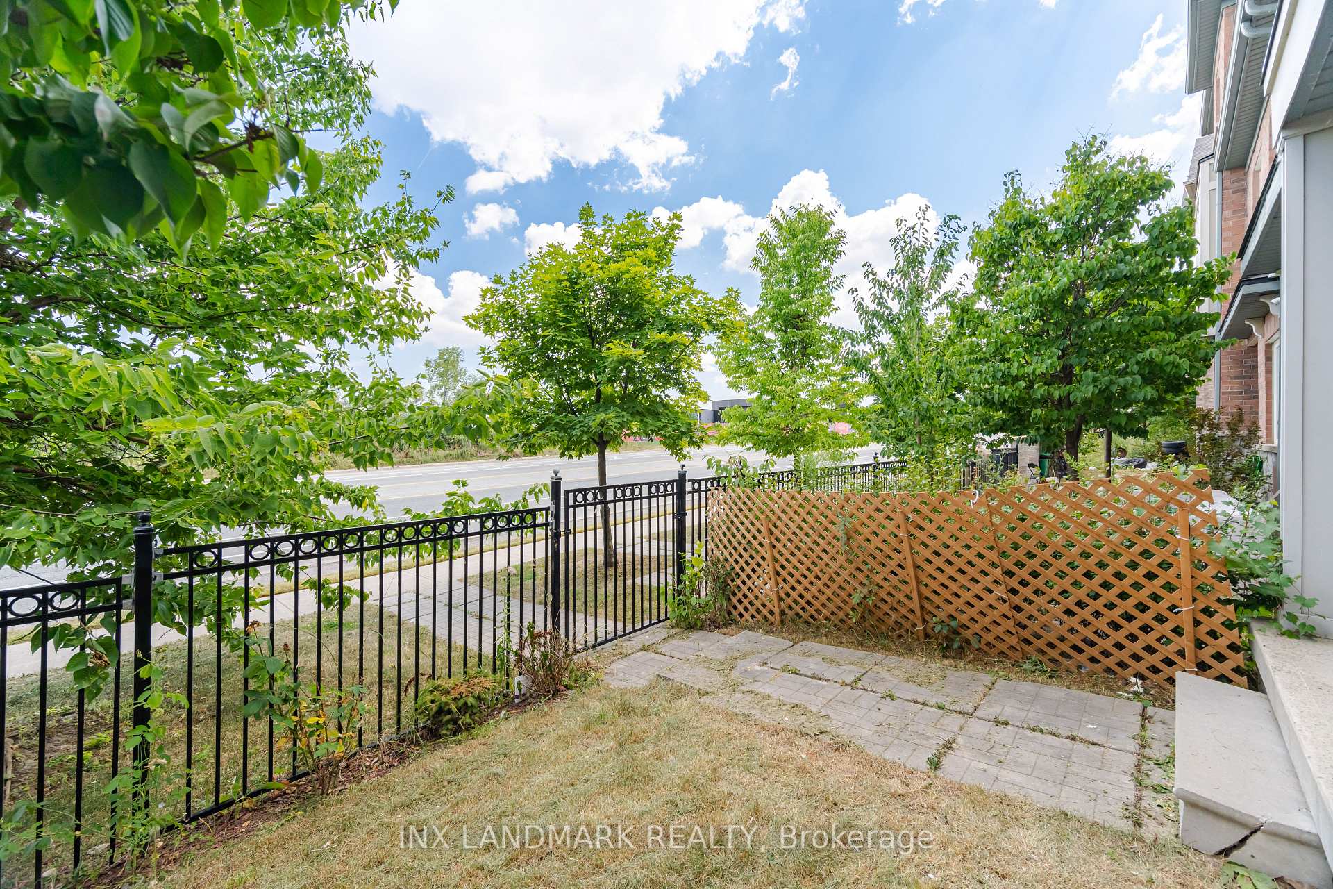 Photo 48 of 72 Magdalene Crescent, Brampton, Heart Lake — HOMEH