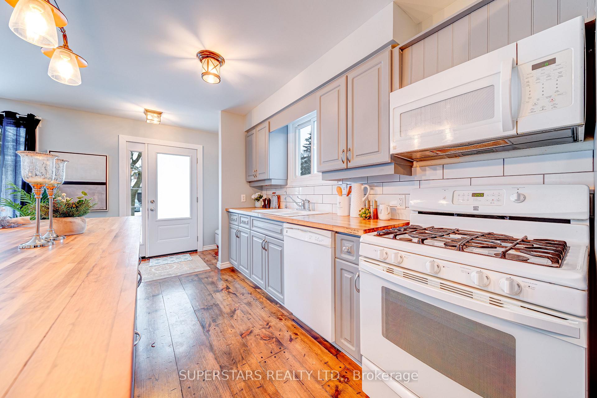 Photo 16 of 92 Janice Drive, Barrie, Sunnidale — HOMEH