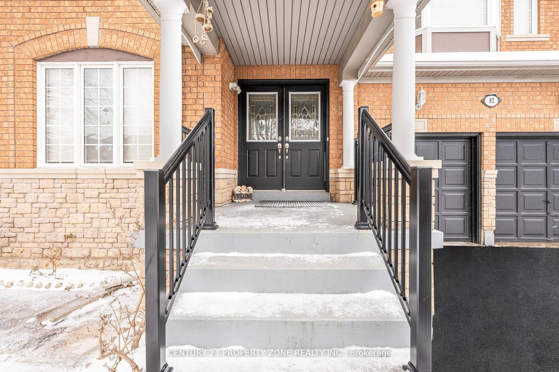 Photo 2 of 82 Brisdale Drive, Brampton, Fletcher's Meadow — HOMEH