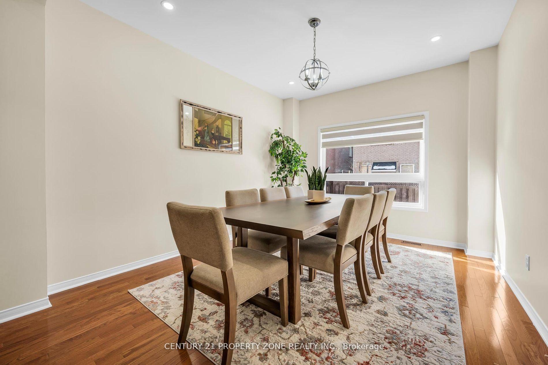 Photo 8 of 82 Brisdale Drive, Brampton, Fletcher's Meadow — HOMEH