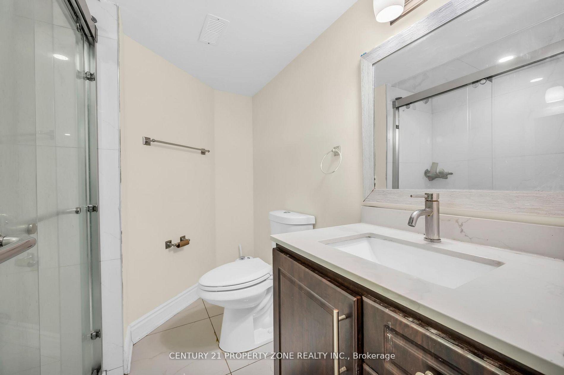 Photo 42 of 82 Brisdale Drive, Brampton, Fletcher's Meadow — HOMEH
