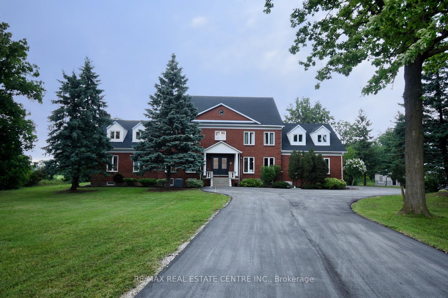 Photo 5 of 237 Highland Road E, Hamilton, Rural Stoney Creek — HOMEH