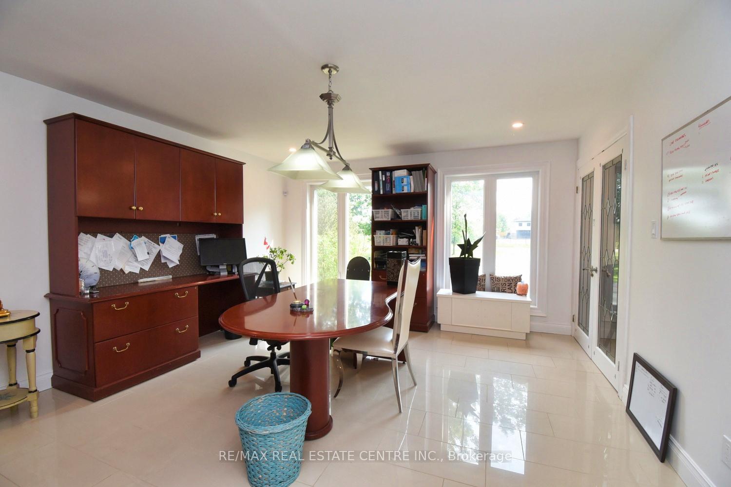 Photo 18 of 237 Highland Road E, Hamilton, Rural Stoney Creek — HOMEH