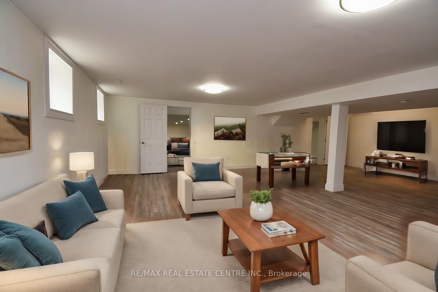 Photo 37 of 237 Highland Road E, Hamilton, Rural Stoney Creek — HOMEH
