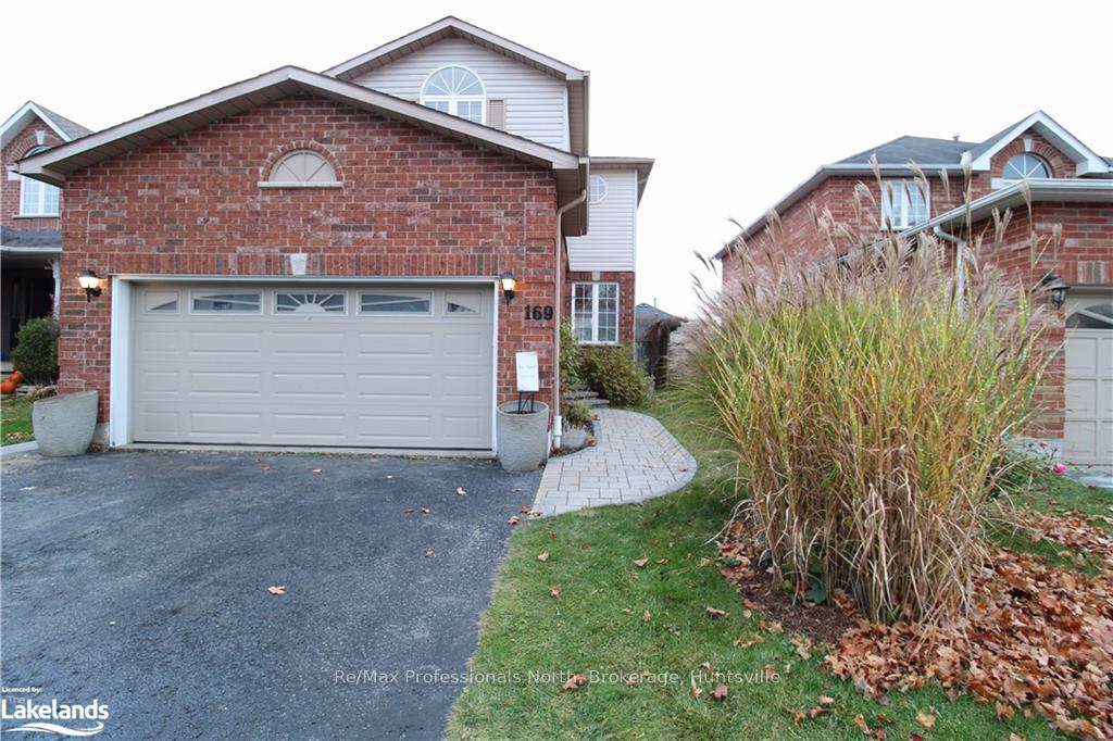 Photo 3 of 169 Taylor Drive, Barrie, Bayshore — HOMEH