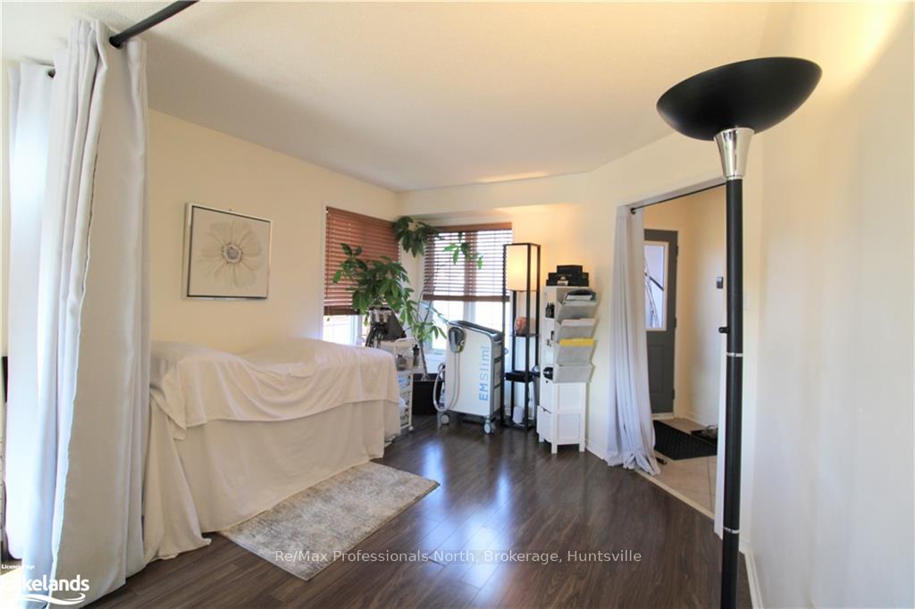 Photo 19 of 169 Taylor Drive, Barrie, Bayshore — HOMEH