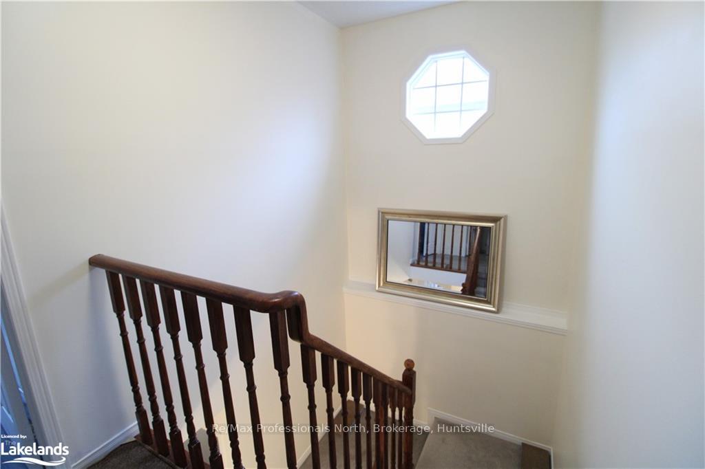 Photo 24 of 169 Taylor Drive, Barrie, Bayshore — HOMEH