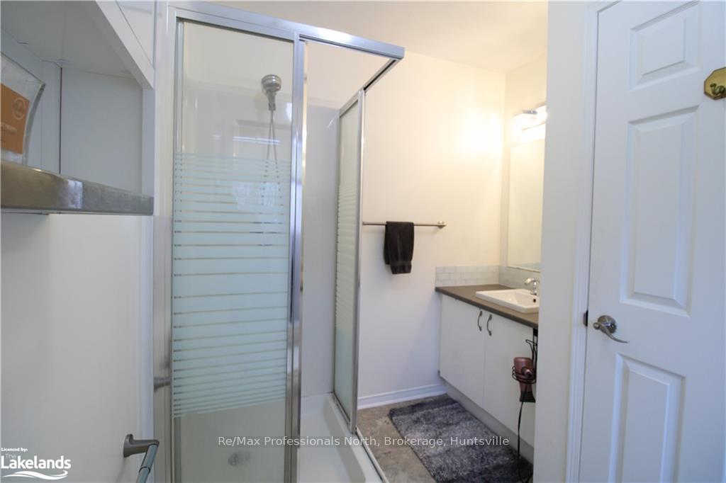 Photo 31 of 169 Taylor Drive, Barrie, Bayshore — HOMEH