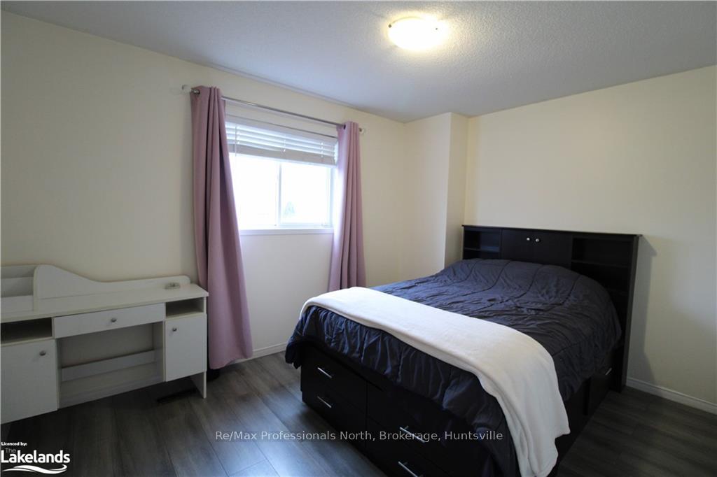 Photo 32 of 169 Taylor Drive, Barrie, Bayshore — HOMEH