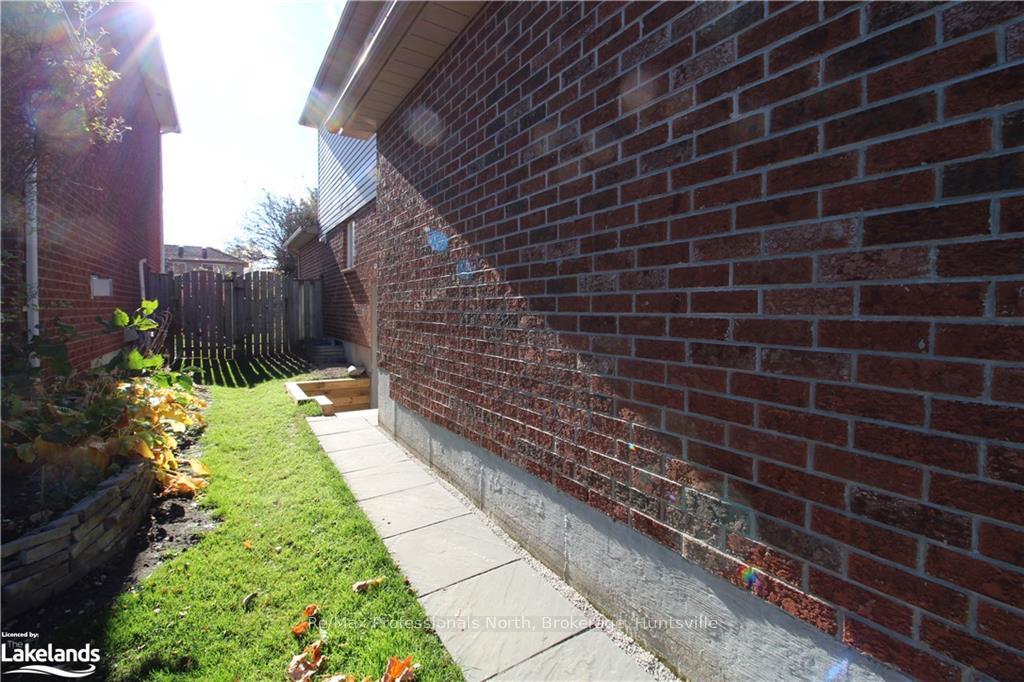 Photo 49 of 169 Taylor Drive, Barrie, Bayshore — HOMEH
