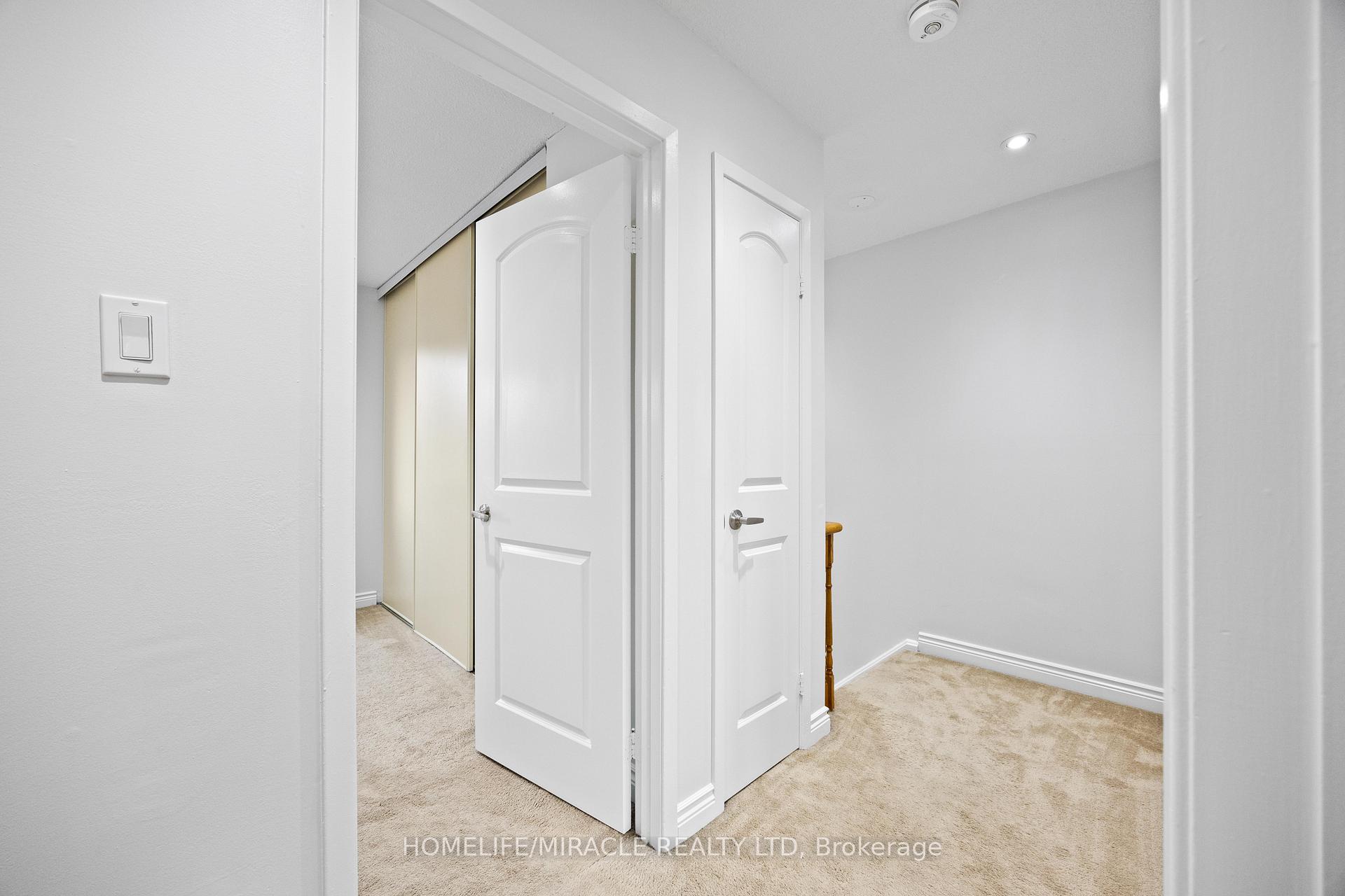Photo 22 of 21 Folkstone Crescent, Brampton, Southgate — HOMEH