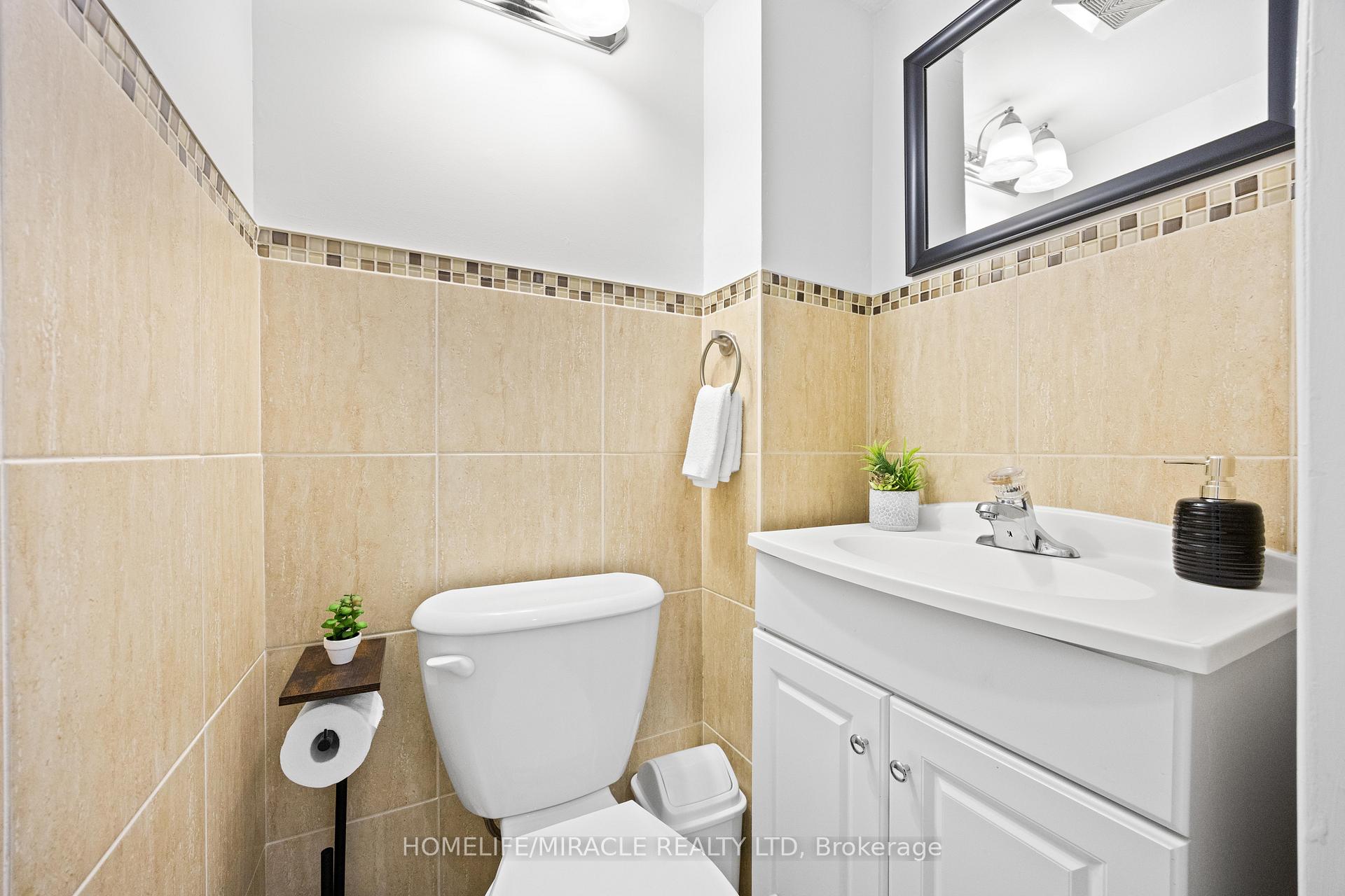 Photo 45 of 21 Folkstone Crescent, Brampton, Southgate — HOMEH