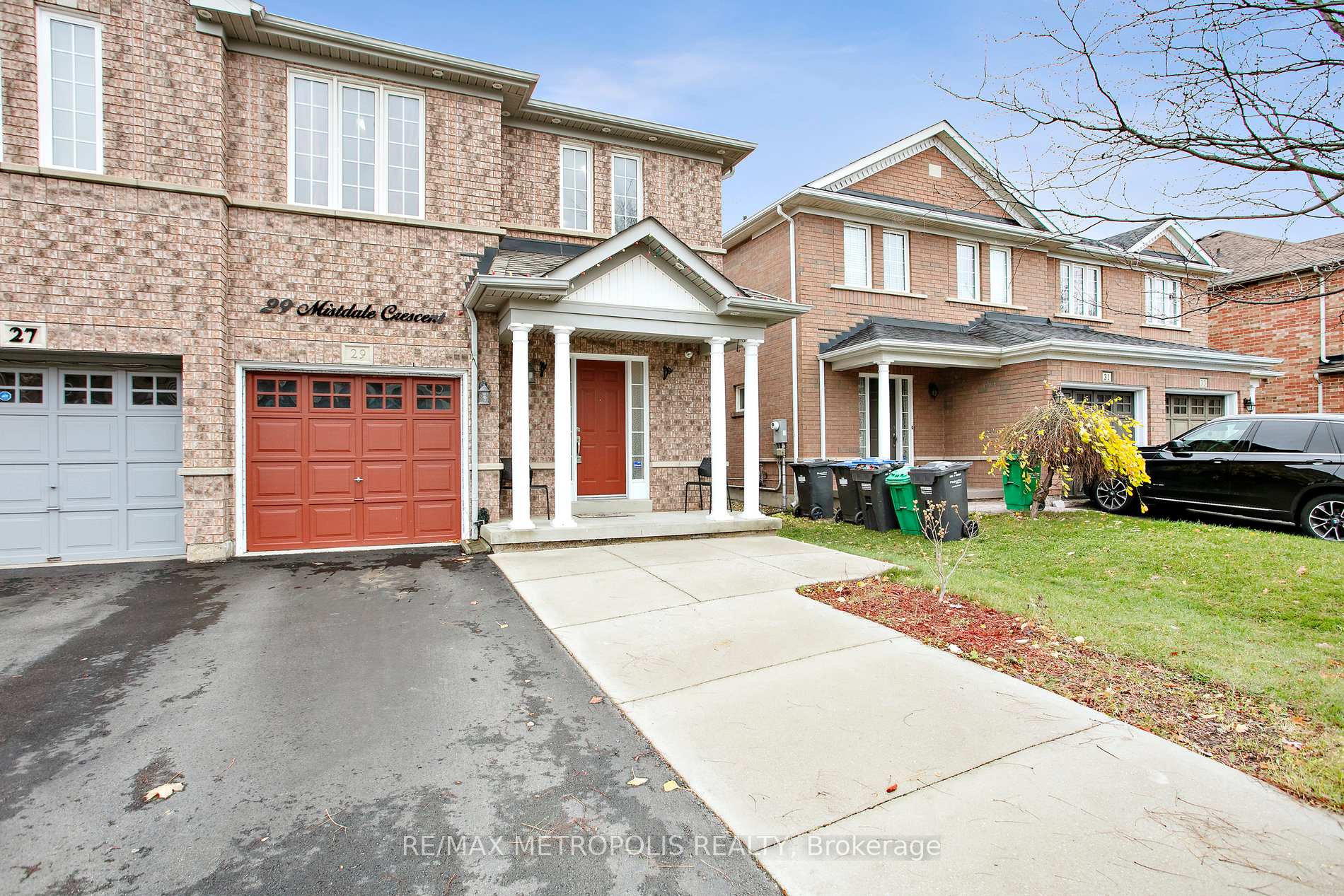 Front of 29 Mistdale Crescent