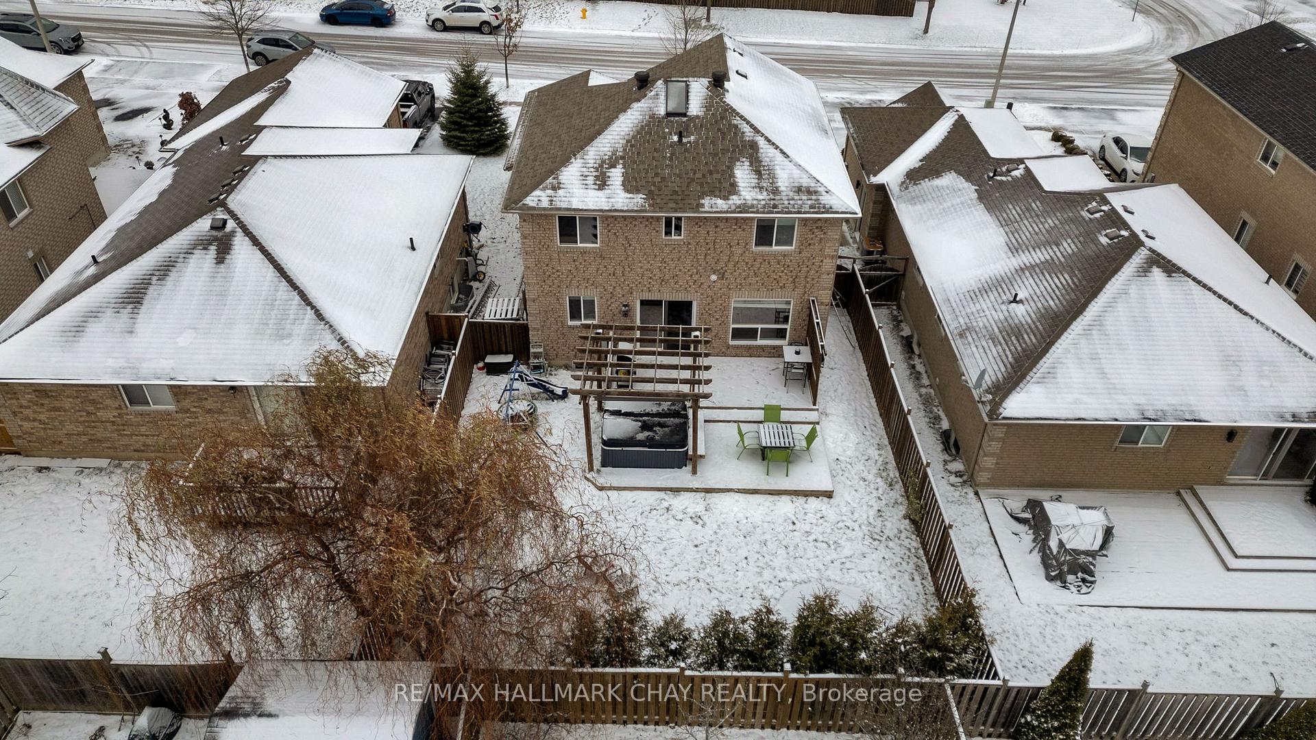 Photo 36 of 19 Michelle Drive, Barrie, Painswick South — HOMEH