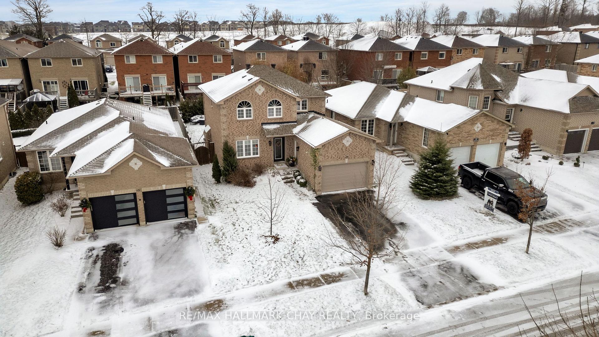 Photo 39 of 19 Michelle Drive, Barrie, Painswick South — HOMEH