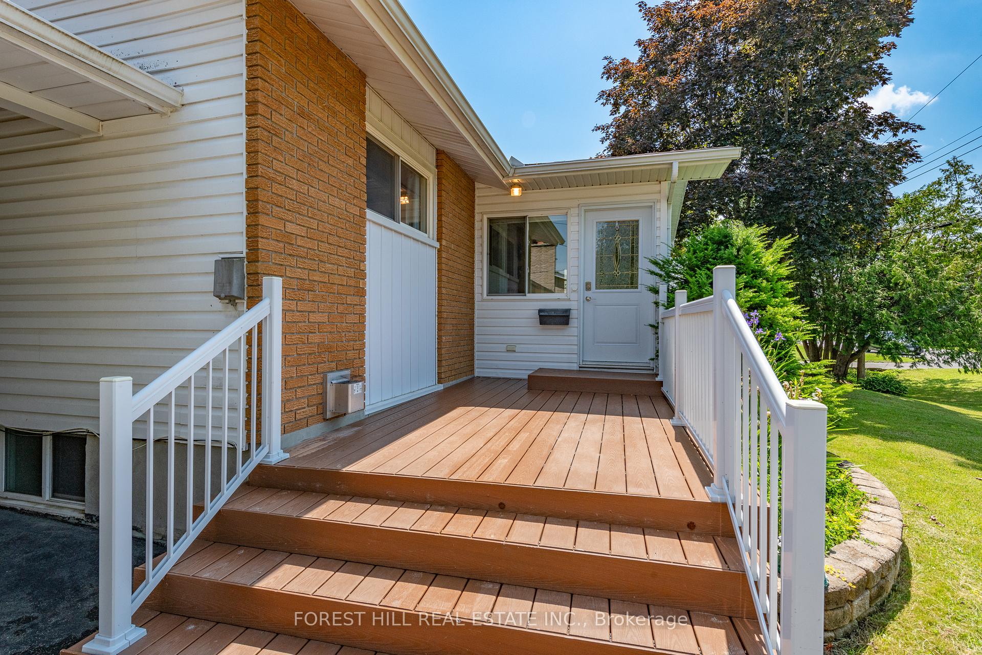 Photo 2 of 12 Porter Street, Ottawa, Stittsville (South) — HOMEH