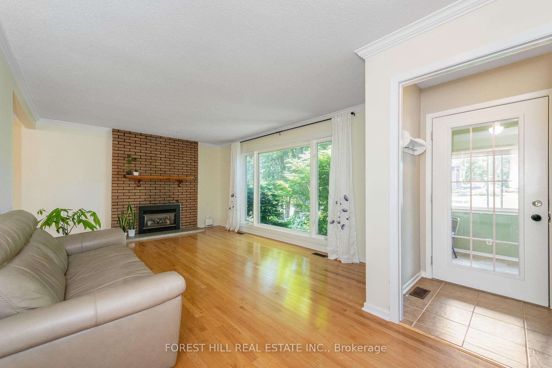 Photo 5 of 12 Porter Street, Ottawa, Stittsville (South) — HOMEH