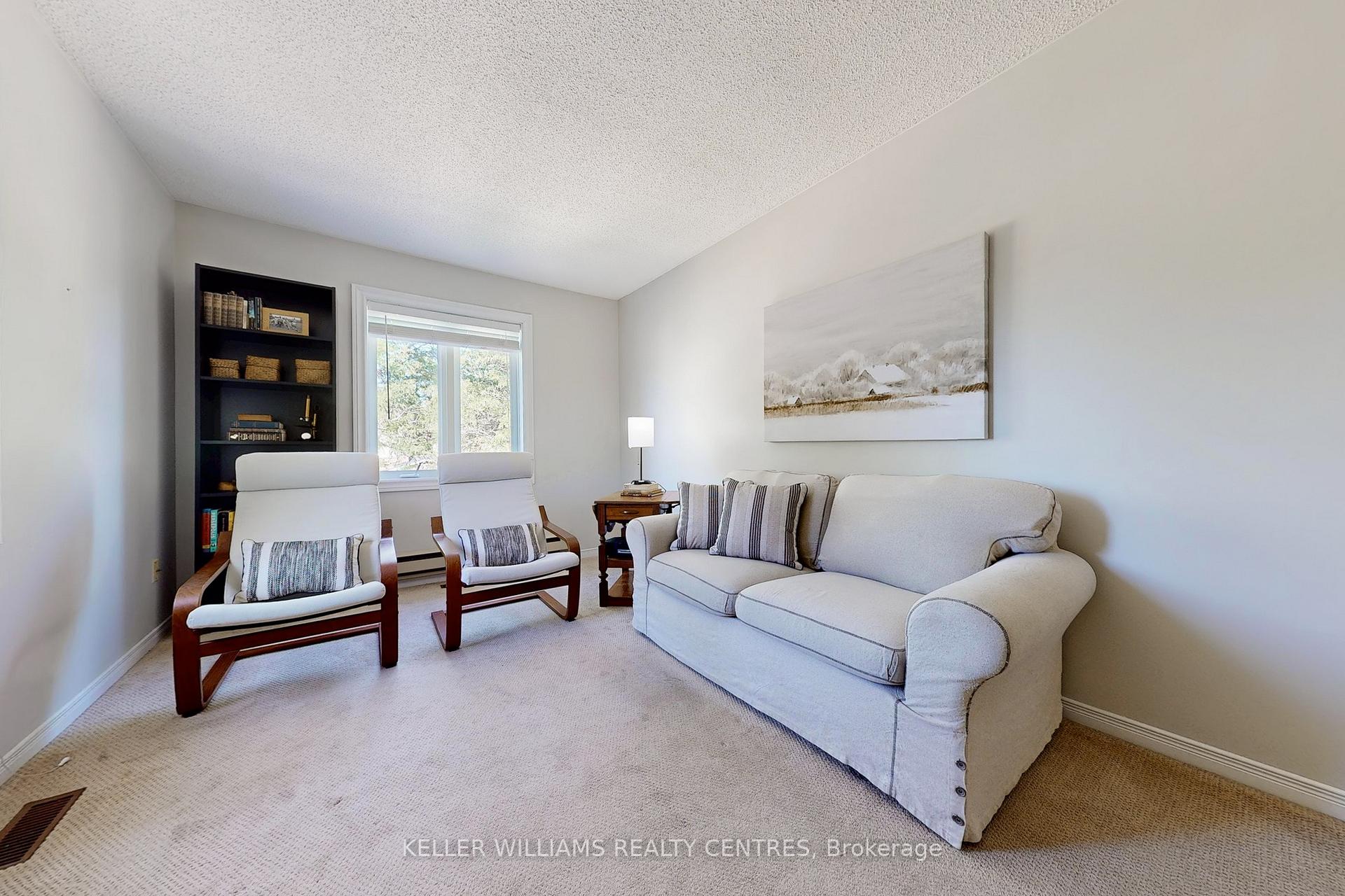 Photo 19 of 42 Covent Crescent, Aurora, Aurora Highlands — HOMEH