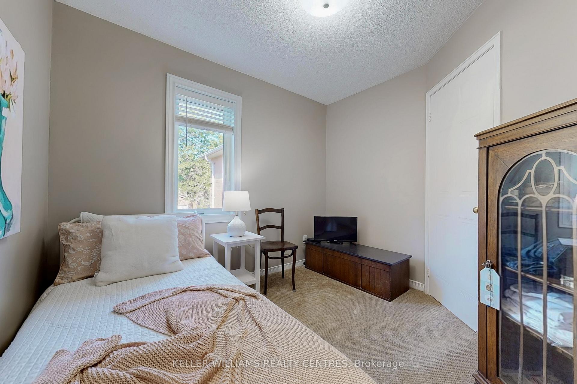Photo 25 of 42 Covent Crescent, Aurora, Aurora Highlands — HOMEH