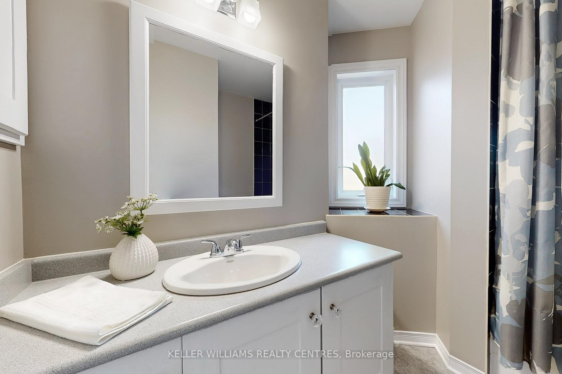 Photo 27 of 42 Covent Crescent, Aurora, Aurora Highlands — HOMEH
