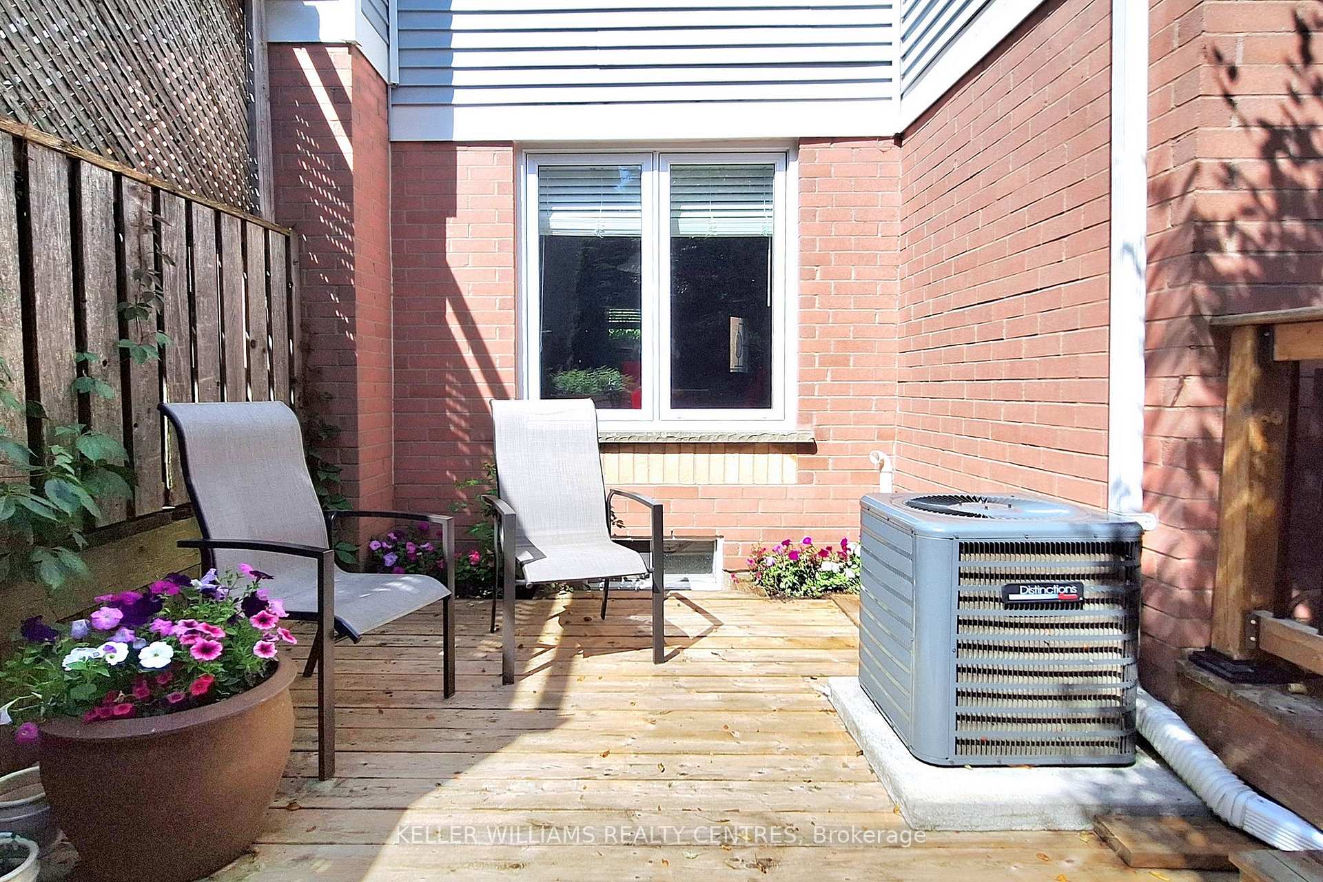 Photo 31 of 42 Covent Crescent, Aurora, Aurora Highlands — HOMEH